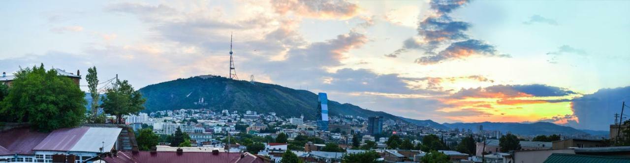 Tbilisi View Apartamento Exterior foto